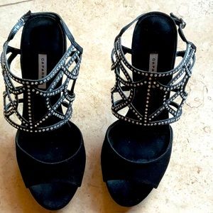 4 1/2” High heel with sparkling design